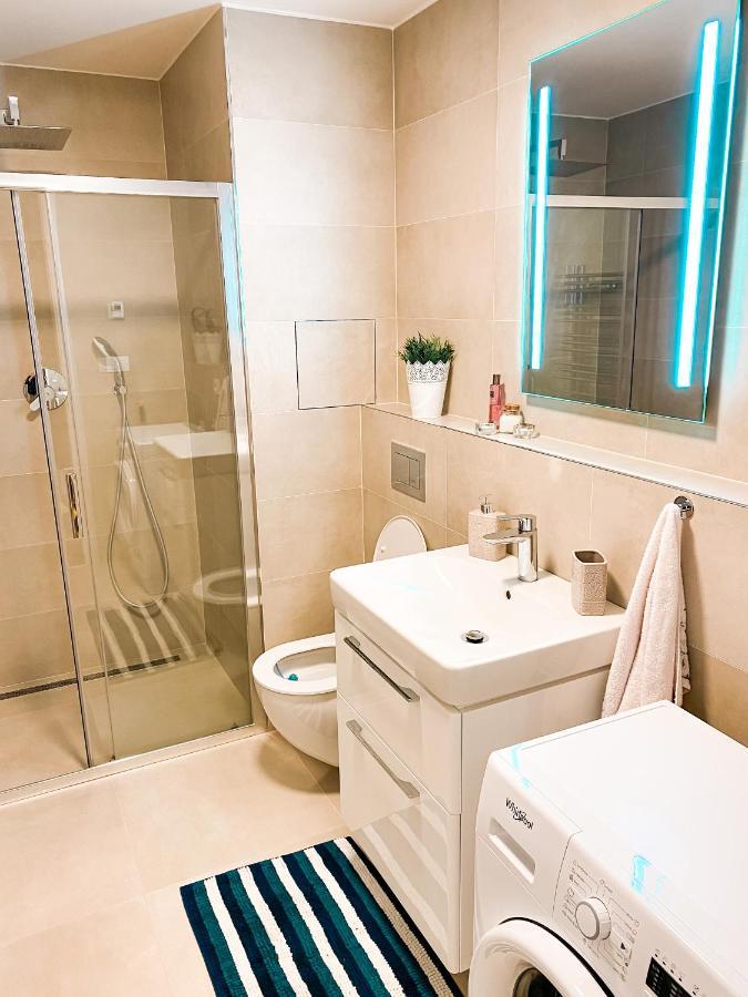 Lovely Studio Apartment, Free Parking 1,55 Hight Praag Buitenkant foto