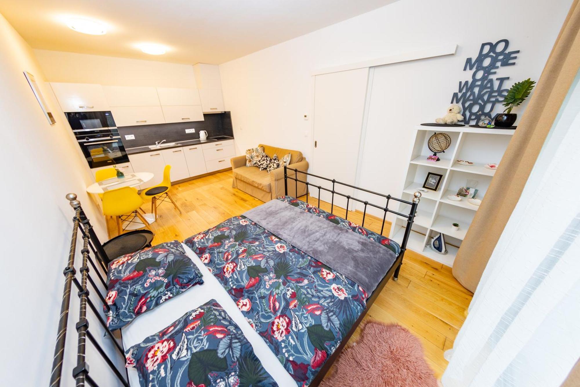 Lovely Studio Apartment, Free Parking 1,55 Hight Praag Buitenkant foto